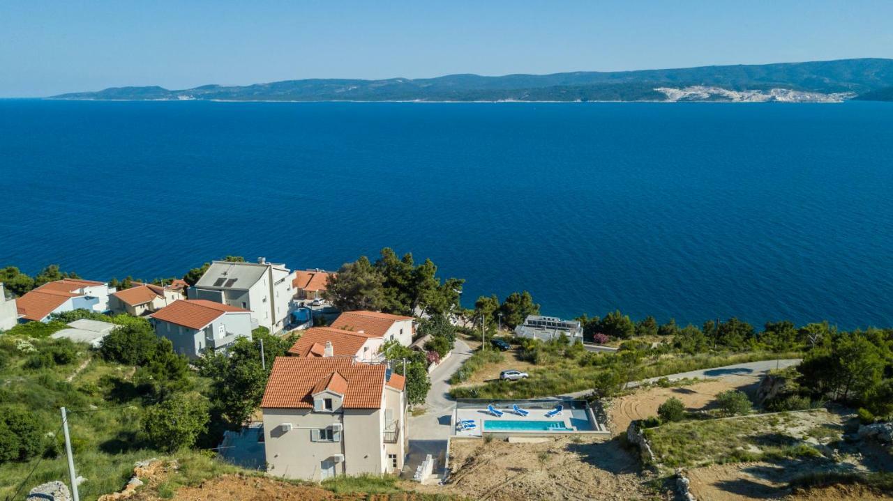 Apartments Pusic Omis Exterior photo